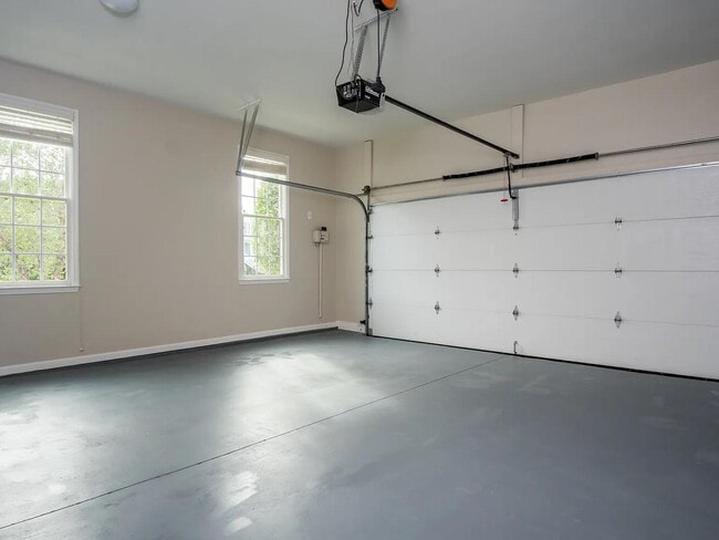 Building Photo - 1204 Trey Ct SW