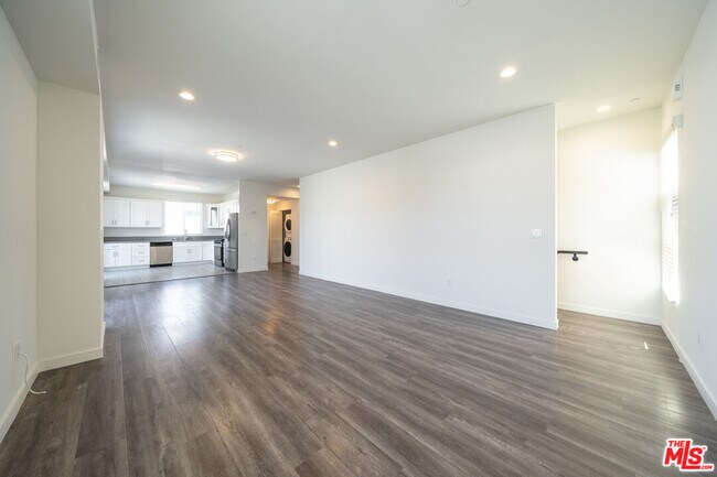 Building Photo - 5941 Barton Ave