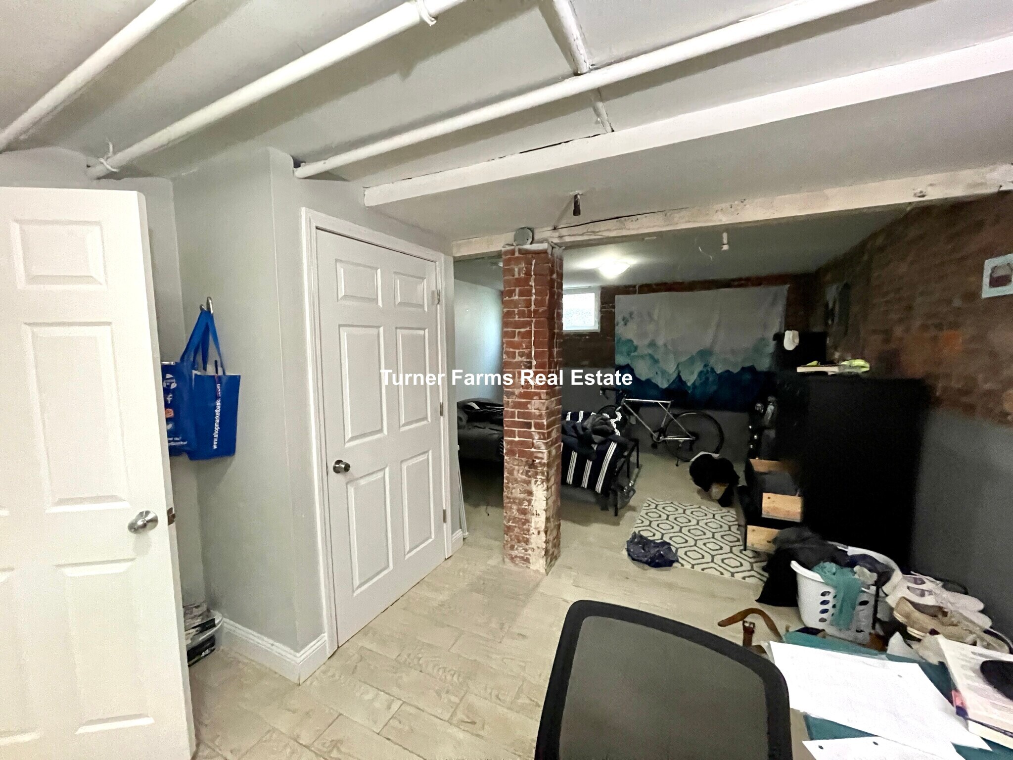 Building Photo - 38 Cherry St