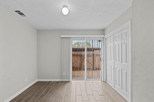 Building Photo - 7823 Bateman Ln