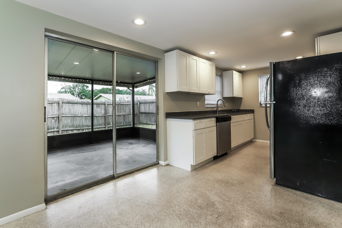 Building Photo - 3011 Matchlock Dr