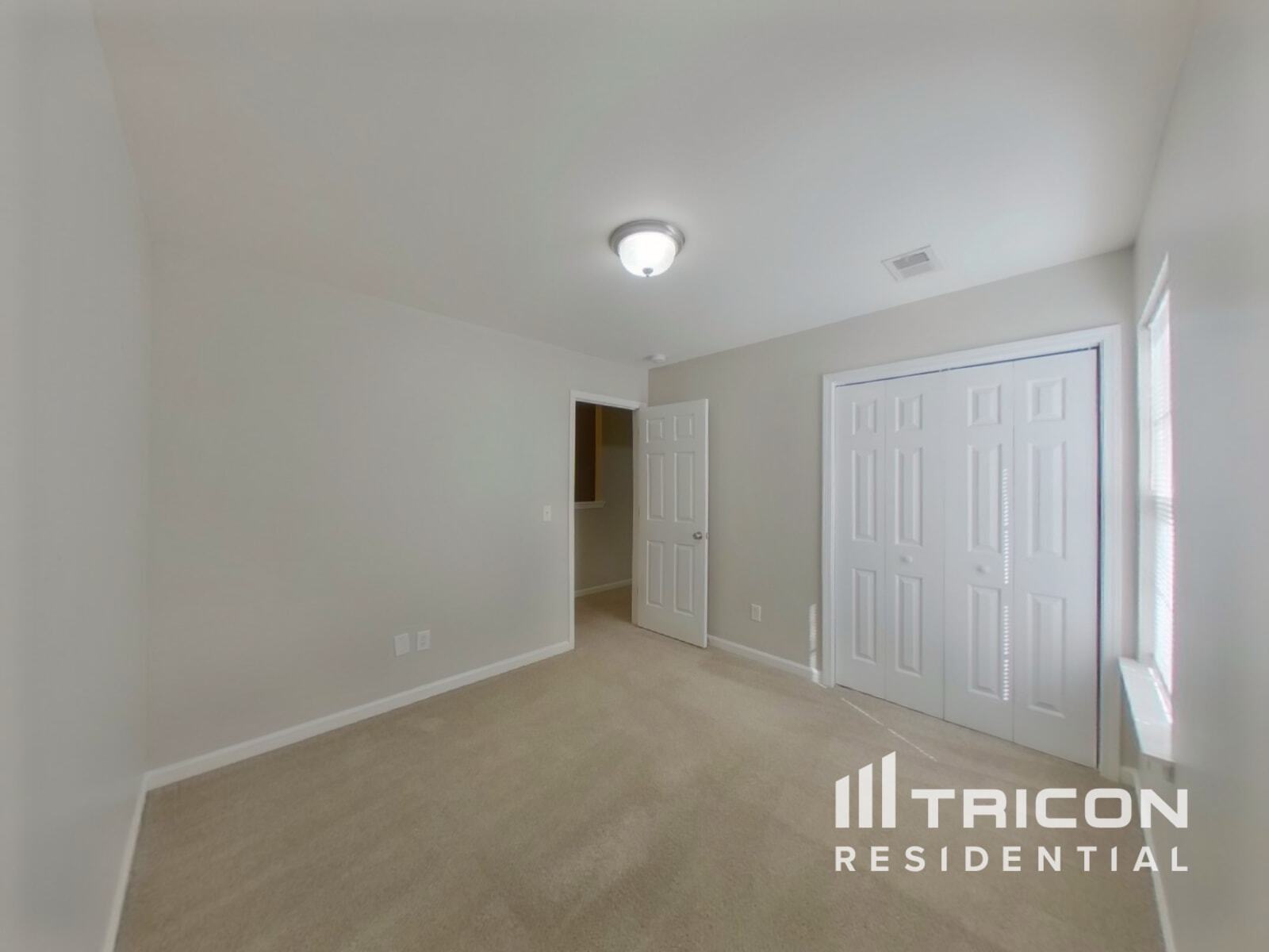 Building Photo - 258 Drooping Leaf Ln