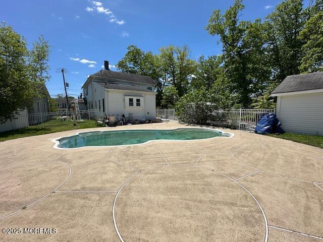 Building Photo - 421 W Lincoln Ave