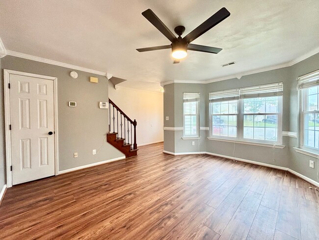 Building Photo - Gorgeous 3 Bedroom Home In Virginia Beach