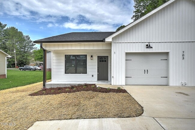 Primary Photo - 703 Swadley Rd