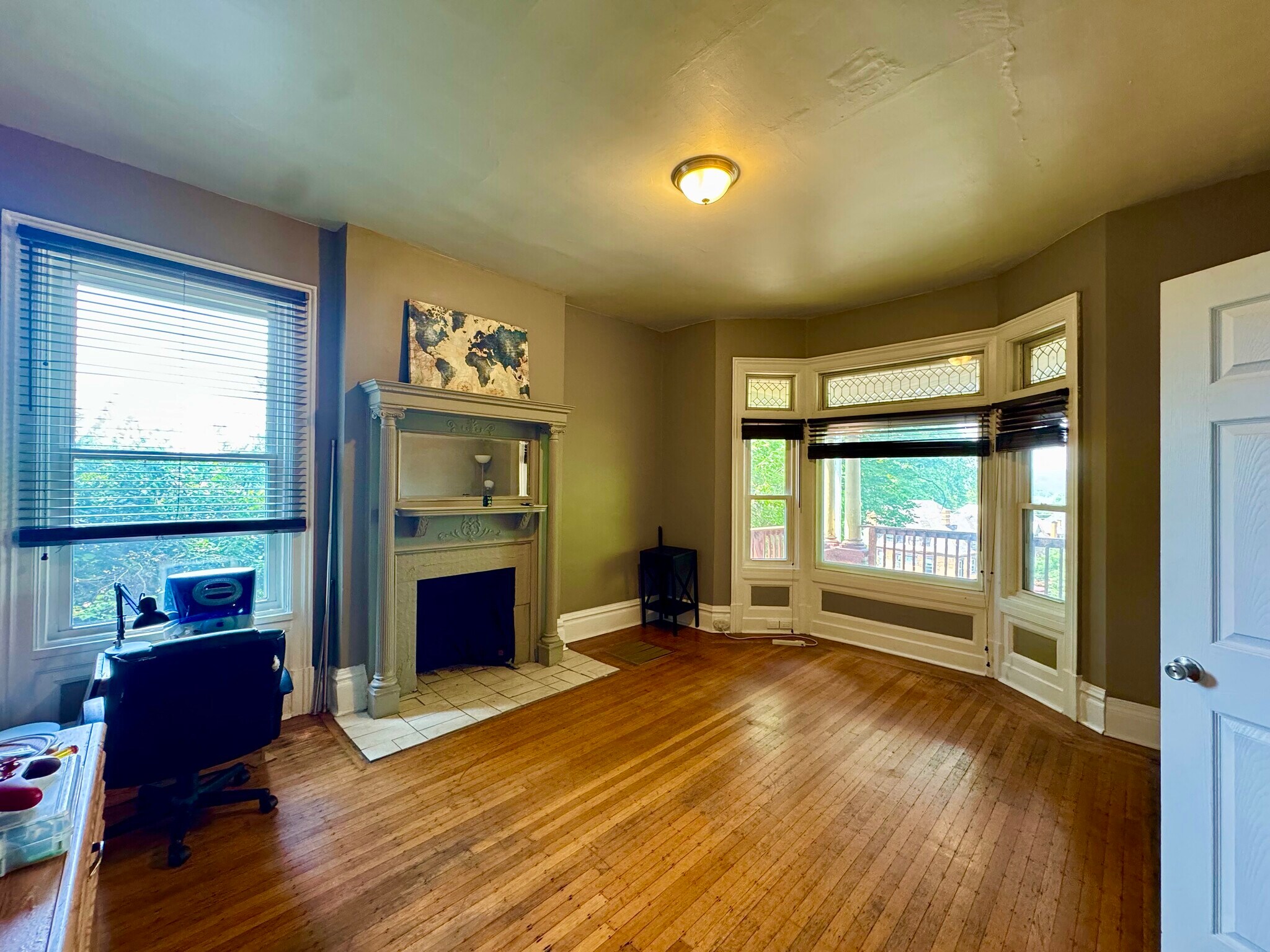 Bedroom 1 - 1749 Crafton Blvd