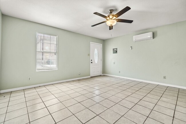 Building Photo - 1519 Schley Ave
