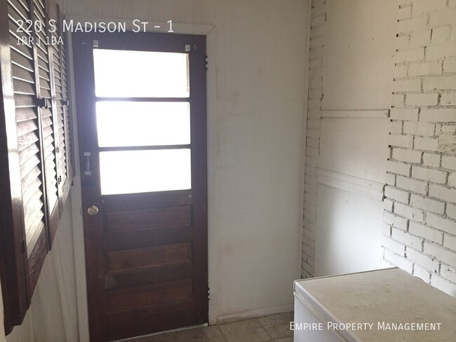 Building Photo - 1st Floor: 1 Bedroom/1 Bathroom in Allento...