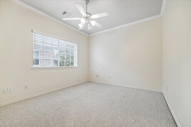 Building Photo - 2838 Briarhurst Park