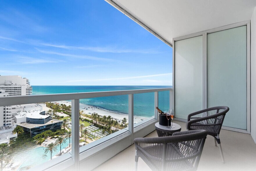 Building Photo - 4391 Collins Ave