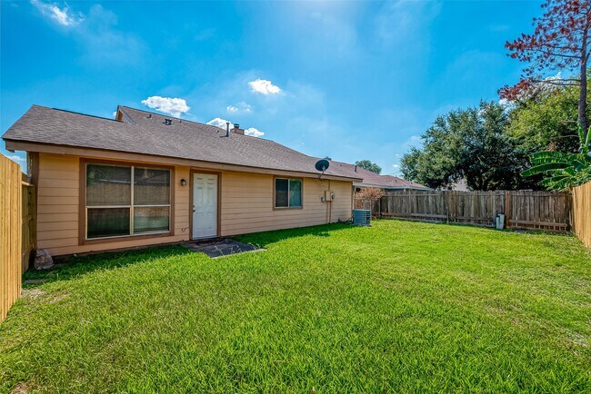 Building Photo - 1490 Hunters Park Dr