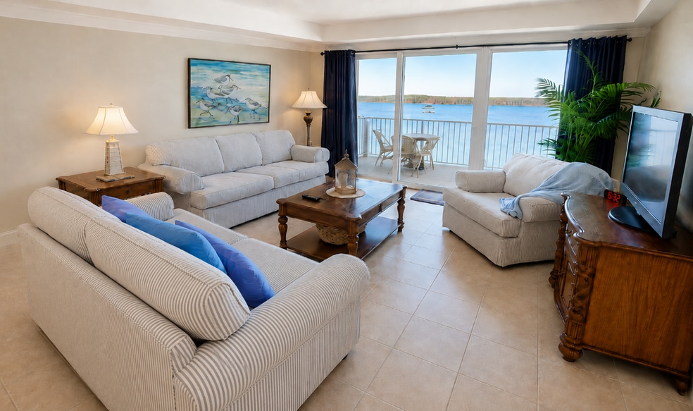 Building Photo - 13427 Blue Heron Beach Dr