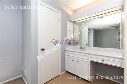 Building Photo - 14303 Indian Woods