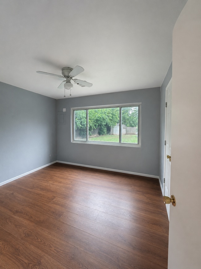 Building Photo - 2720 NW 49th St
