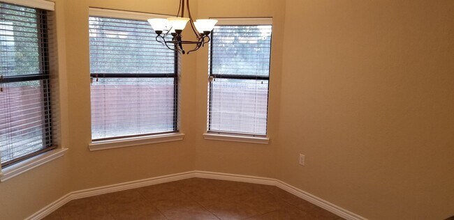 Building Photo - 9610 Taylor Renee Dr