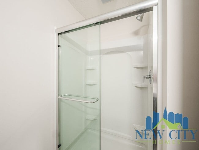 Building Photo - Recently Built 2 Bedroom 2 1/2 Bathroom Single Family Home in South Columbus!