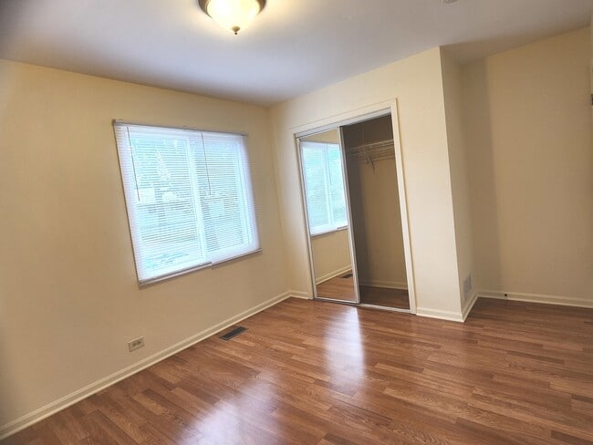 Building Photo - 630 Morningside Dr