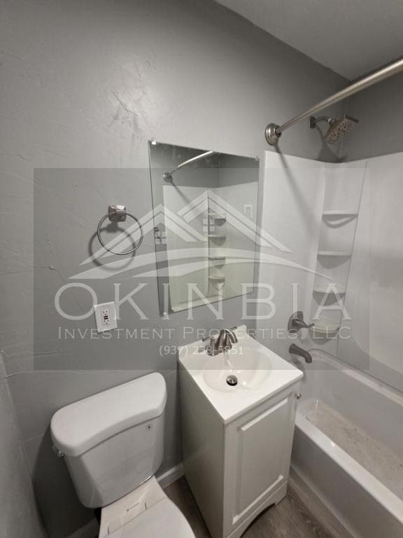 Building Photo - 323 Verona Rd