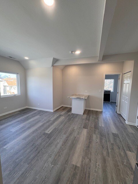 Building Photo - 1846 Wesley Ave