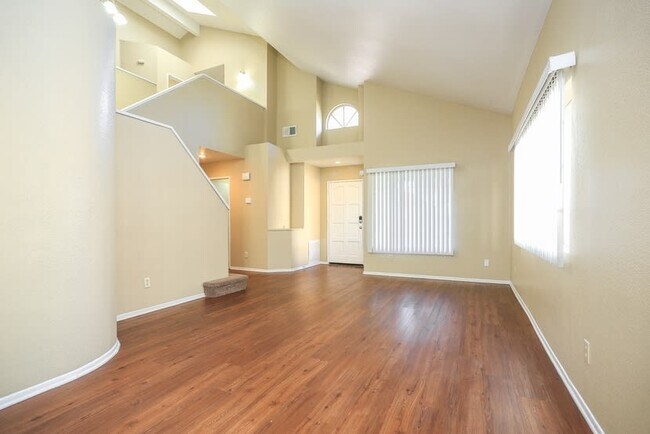 Building Photo - 10349 Beryl Ave