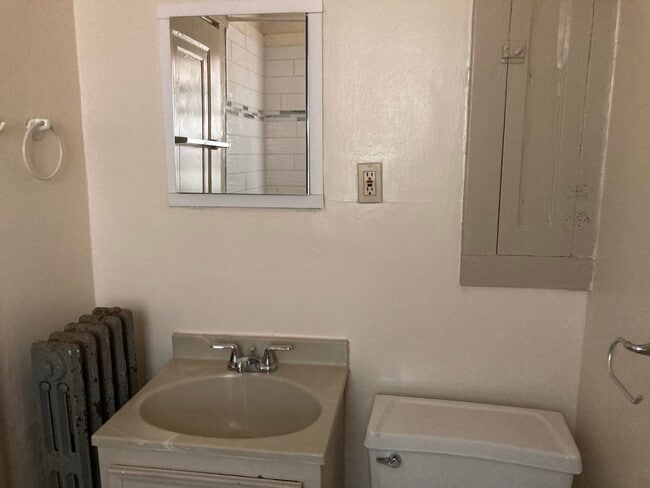 Building Photo - 3358 N Cambridge Ave