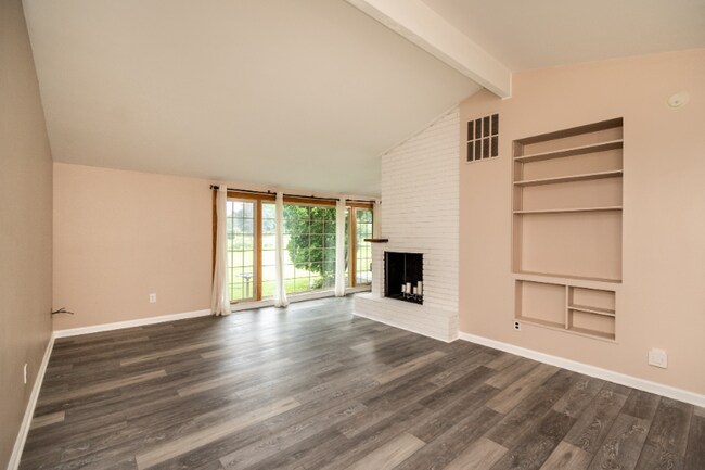 Building Photo - 1239 Ashover Dr