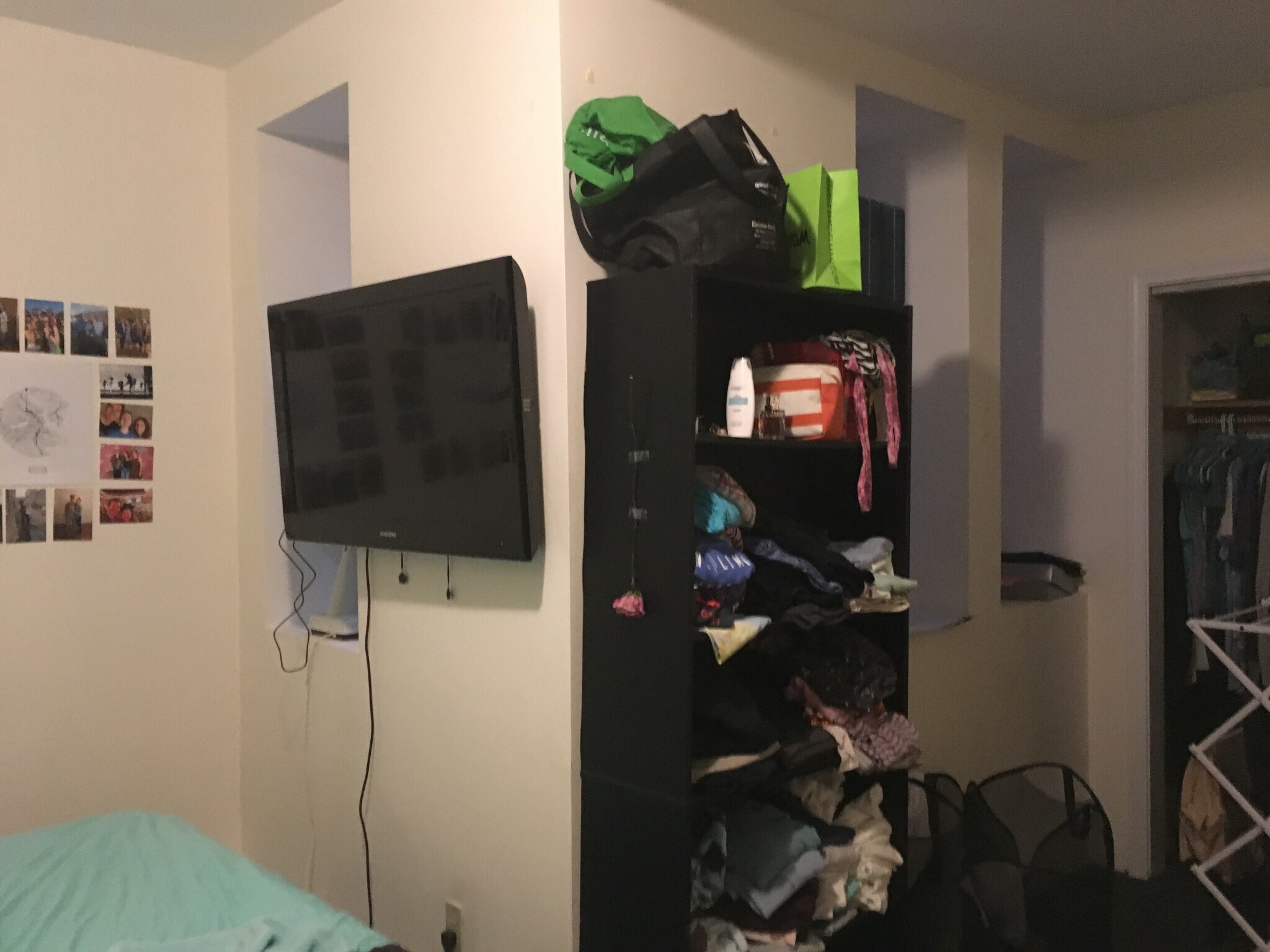 Building Photo - 606 Columbus Ave