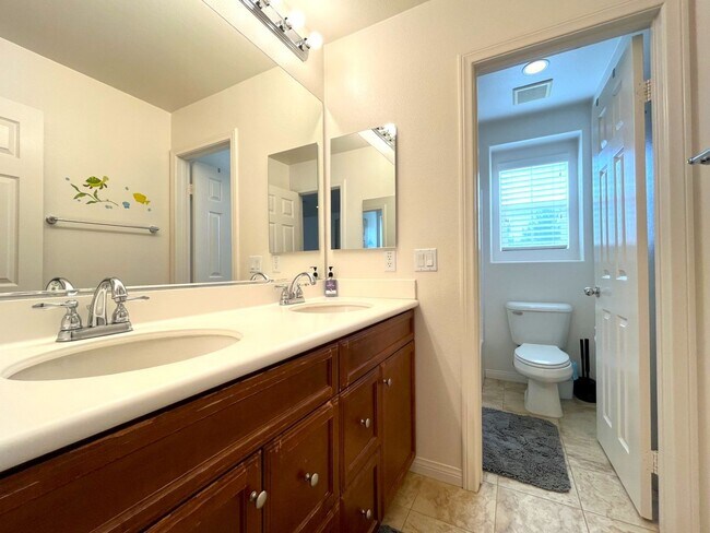 Building Photo - 7143 Leighton Dr