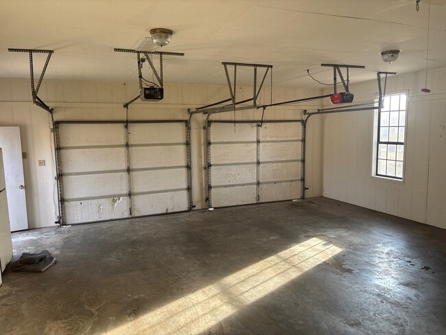 Building Photo - 375 Plum Tree Cir