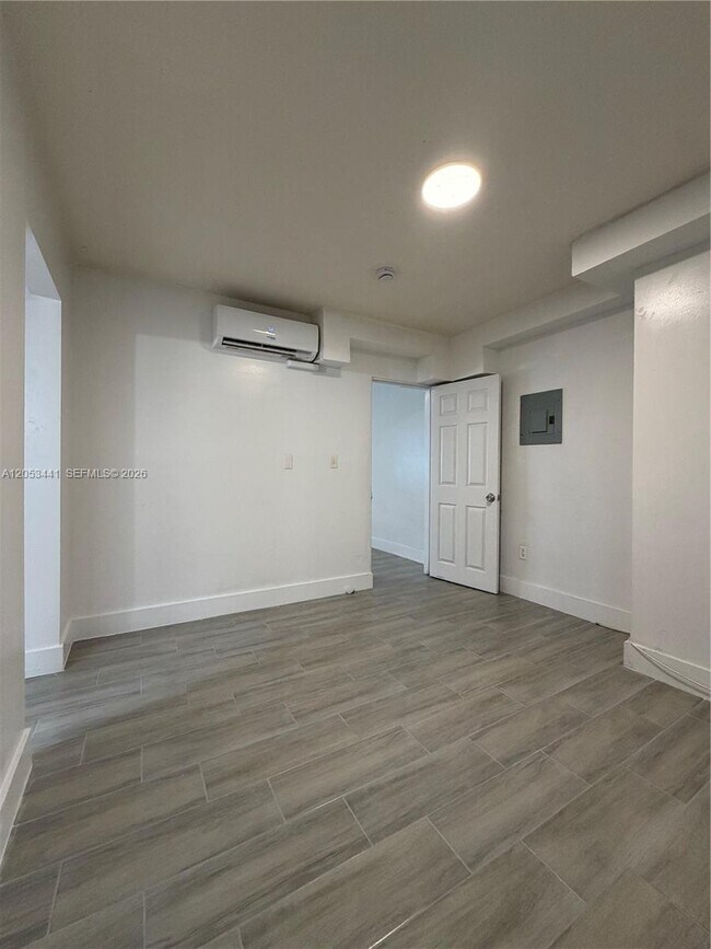 Building Photo - 60 NW 71st St