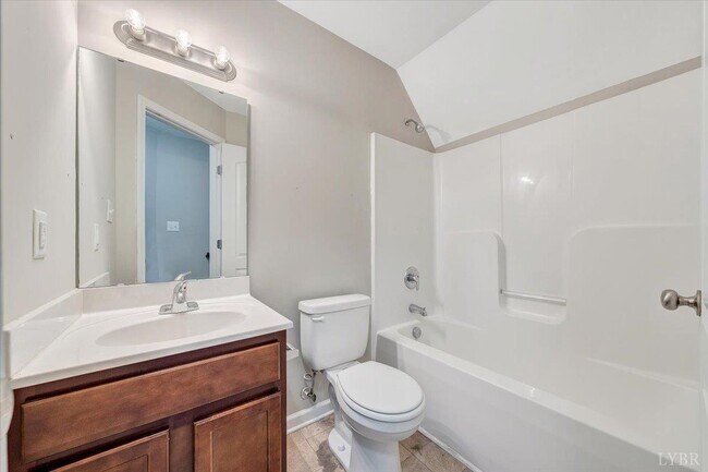 Building Photo - 109 Red Maple Ct