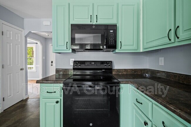 Building Photo - 4718 Mason Dale Dr