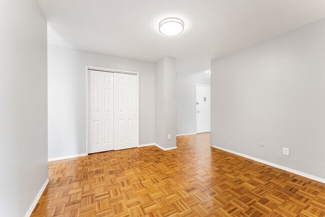 Building Photo - 350 Elmora Ave