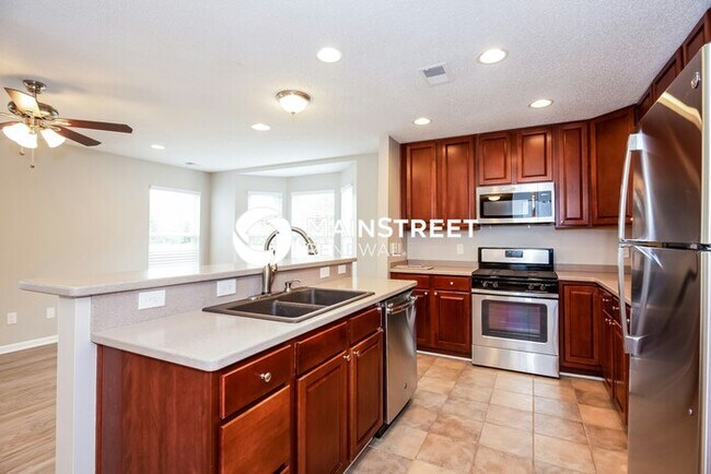 Building Photo - 3 Bedroom Pet-Friendly Home in Charlotte, NC with Main Street Renewal