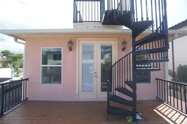 Building Photo - 3603 S Belcher Dr