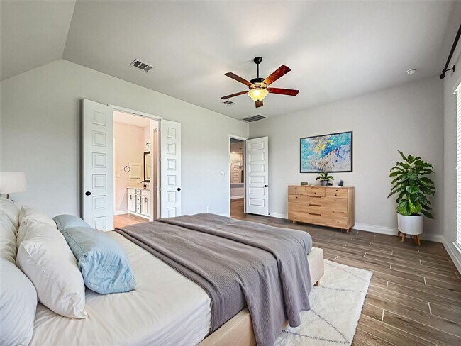 Building Photo - 28173 Knight Peak Dr