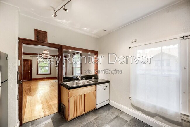 Building Photo - 3387 W Moncrieff Pl
