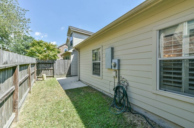Building Photo - 12438 Golden Thistle