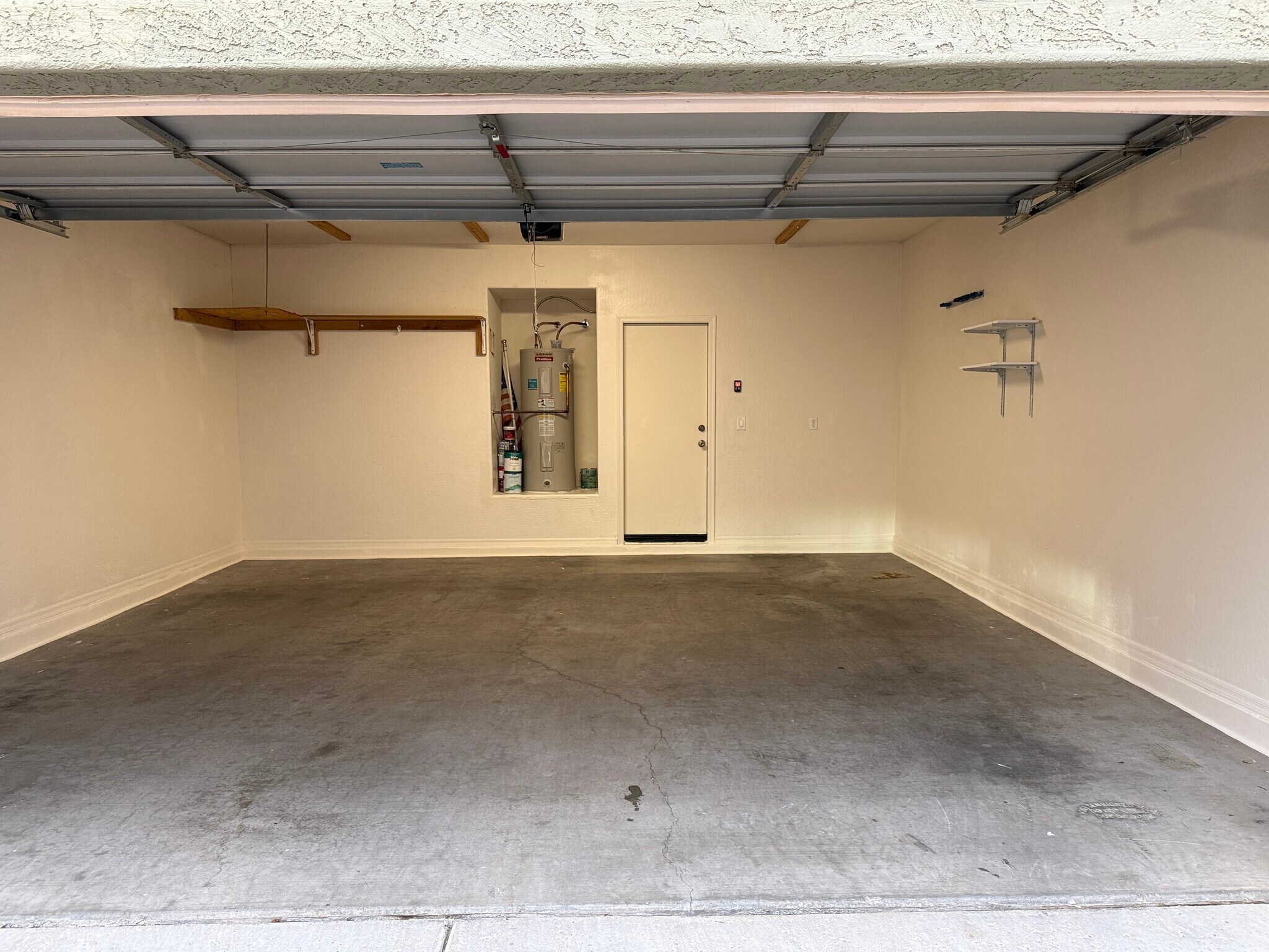 Building Photo - 4264 E Carla Vista Dr