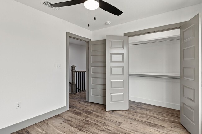Building Photo - 5812 Cooks Ln