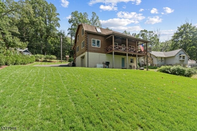 Building Photo - 378 Springbrook Trail