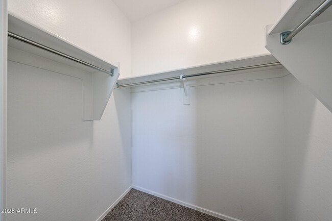 Building Photo - 31041 W Avalon Cir