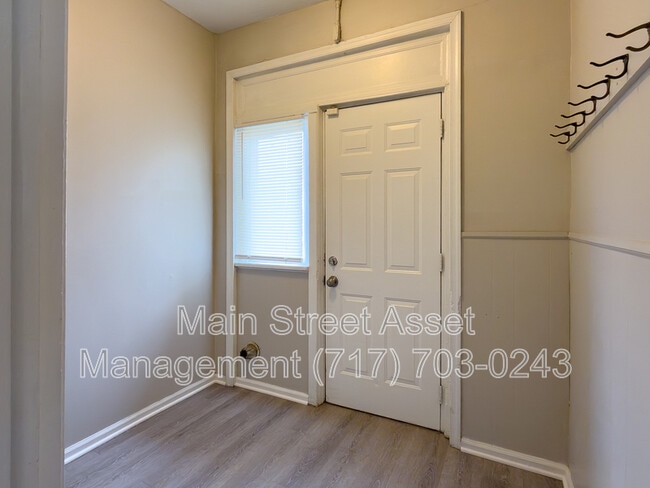 Building Photo - 1620 Randolph St