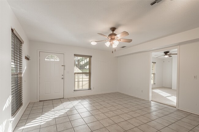 Building Photo - 2118 Avenue M