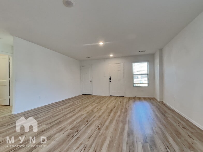 Building Photo - 17627 Noble Cypress Ct