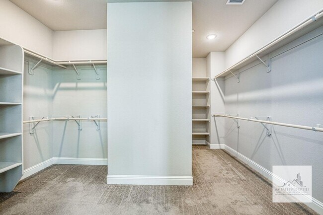 Building Photo - Stunning Granville Home in Copper River Canvas Gated Community!
