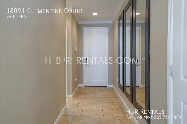 Building Photo - 18091 Clementine Ct