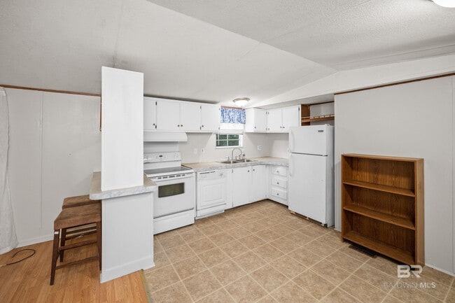 Building Photo - 12411 Co Rd 91
