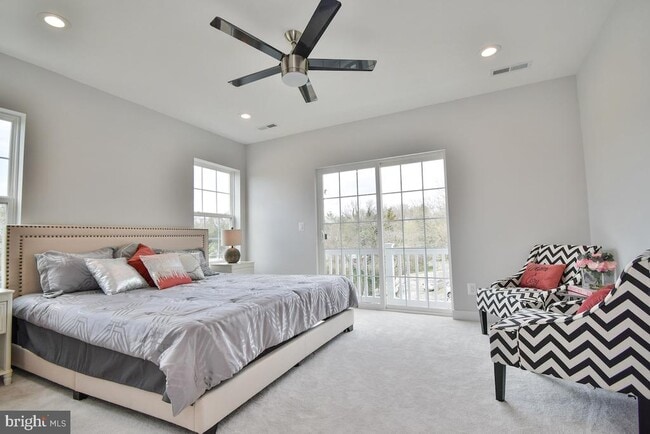 Building Photo - 8276 Safarian Way