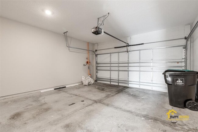 Building Photo - 8530 Warburg Alley